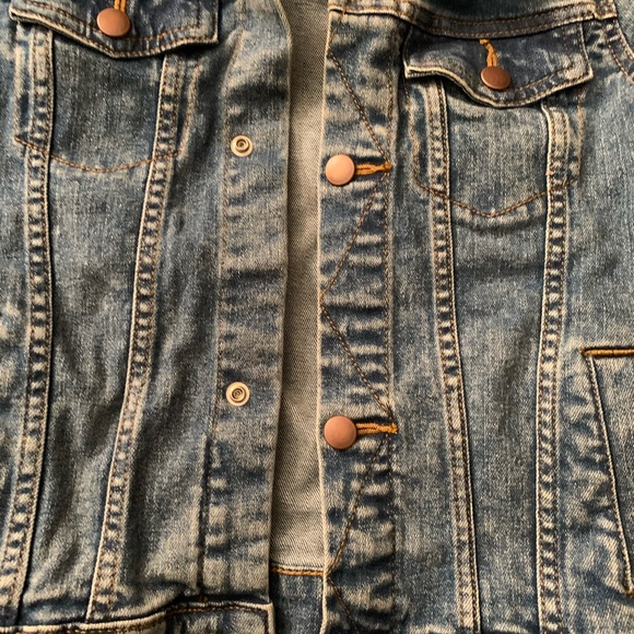 Wonder nation denim jacket. Size 6-7 girls. Pre-owned. In Excellent shape. - Picture 2 of 12